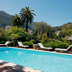 4* Hotell Roses